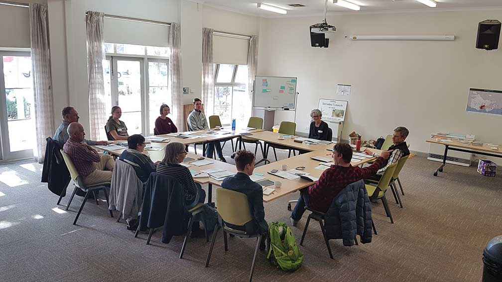 The serrated tussock workshop empowered participants to engage with their communities on raising awareness of weed management. 